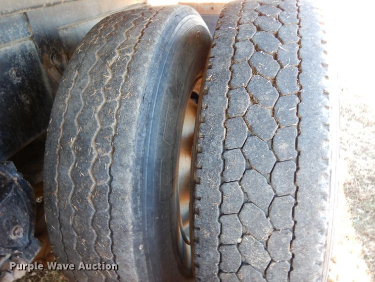 image for item DJ6734 1996 Western Star 4964F  dump truck