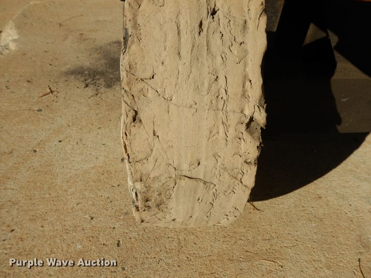 image for item DJ6736 Sky Jack  scissor lift