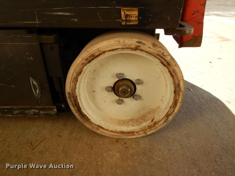 image for item DJ6736 Sky Jack  scissor lift