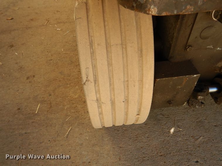 image for item DJ6736 Sky Jack  scissor lift