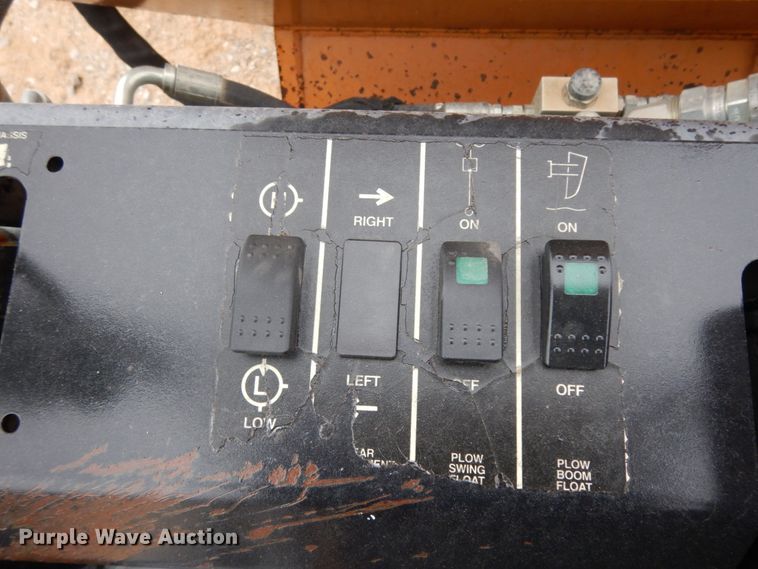 image for item DJ8077 2008 Aztec RT1160  rock saw