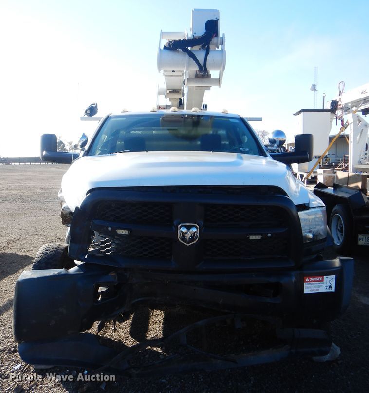 image for item DJ8528 2015 Dodge Ram 5500  bucket truck