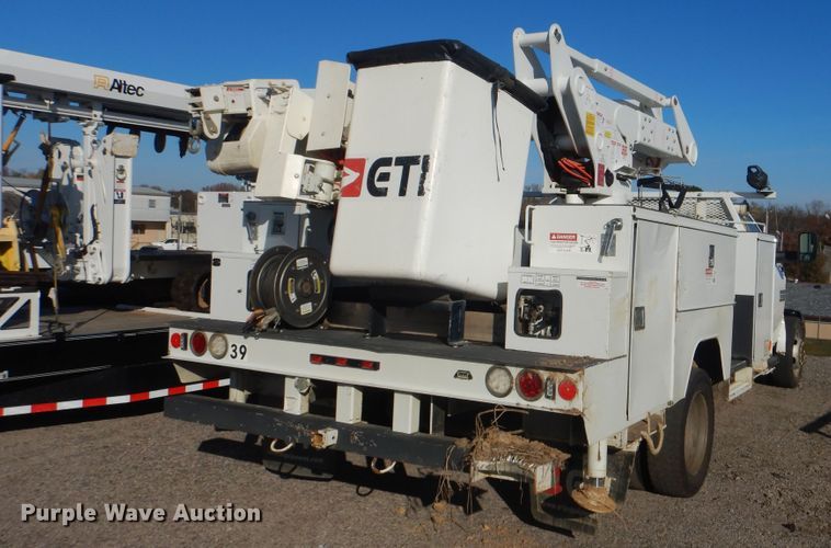 image for item DJ8528 2015 Dodge Ram 5500  bucket truck