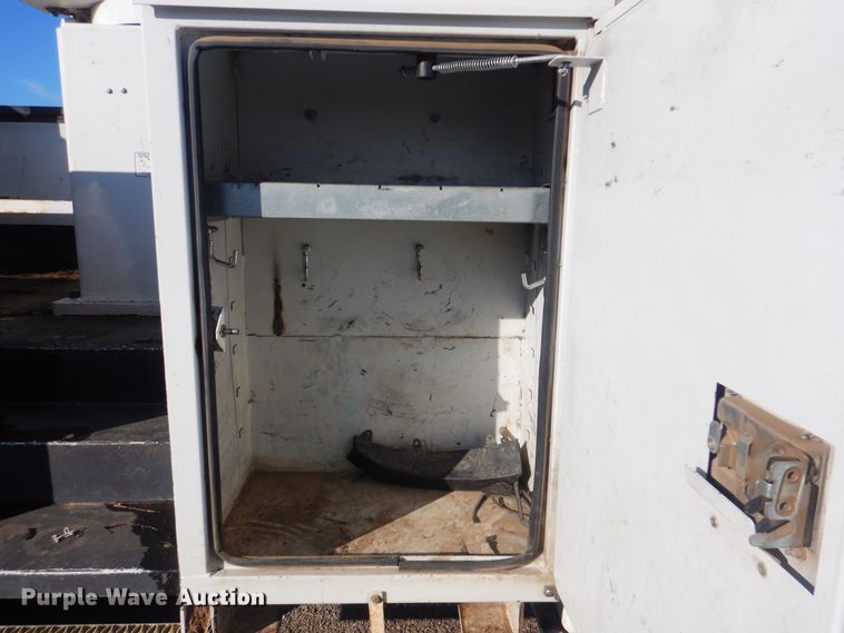 image for item DJ8528 2015 Dodge Ram 5500  bucket truck