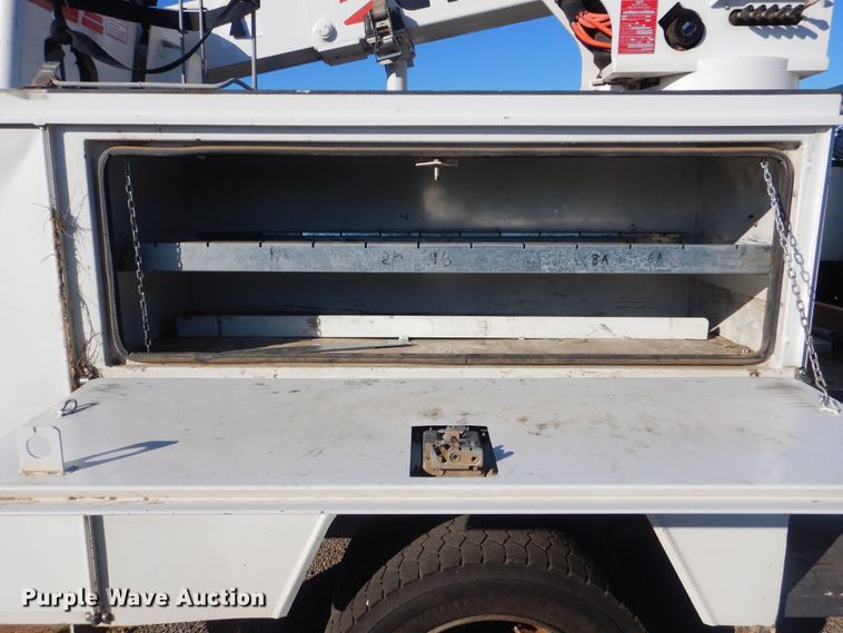 image for item DJ8528 2015 Dodge Ram 5500  bucket truck