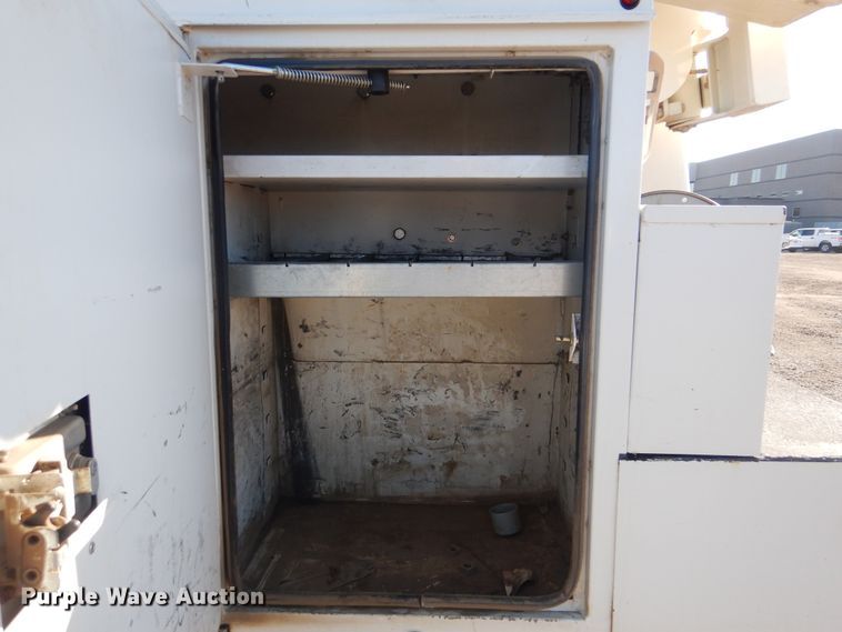 image for item DJ8528 2015 Dodge Ram 5500  bucket truck