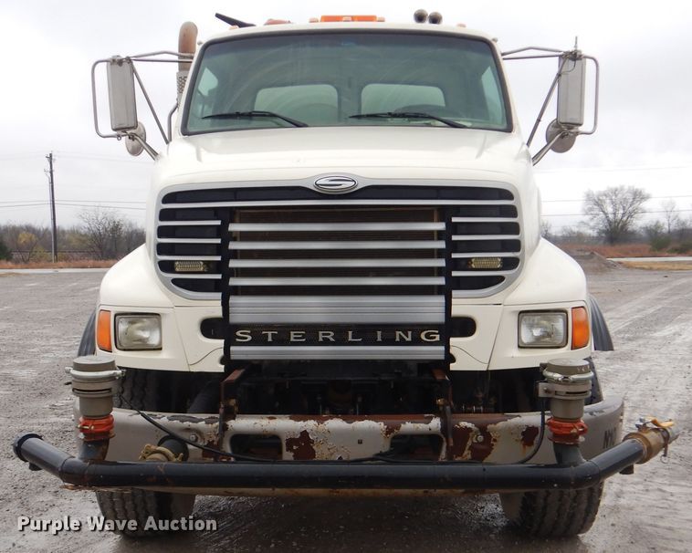 image for item DJ8539 2007 Sterling L-Line  water truck