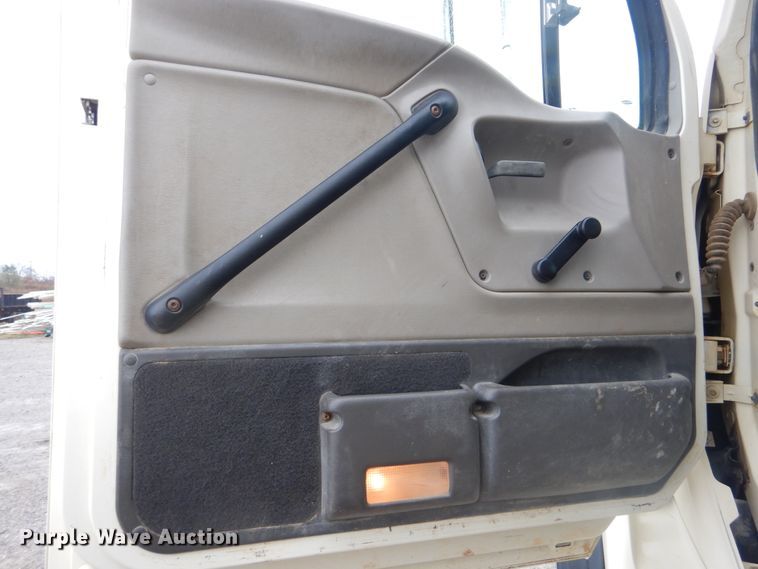 image for item DJ8539 2007 Sterling L-Line  water truck