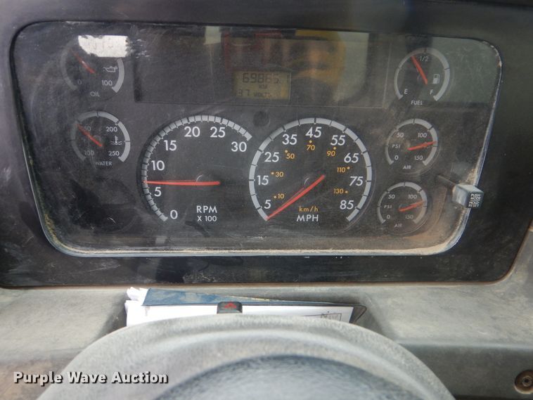 image for item DJ8539 2007 Sterling L-Line  water truck