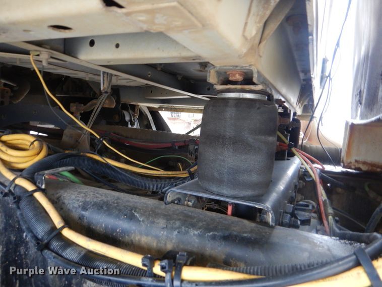 image for item DJ8539 2007 Sterling L-Line  water truck