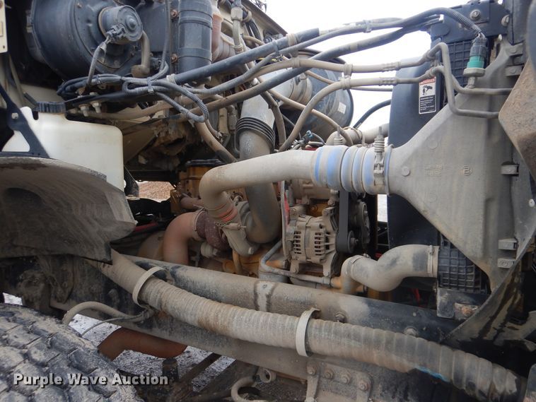 image for item DJ8539 2007 Sterling L-Line  water truck