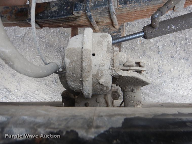 image for item DJ8539 2007 Sterling L-Line  water truck