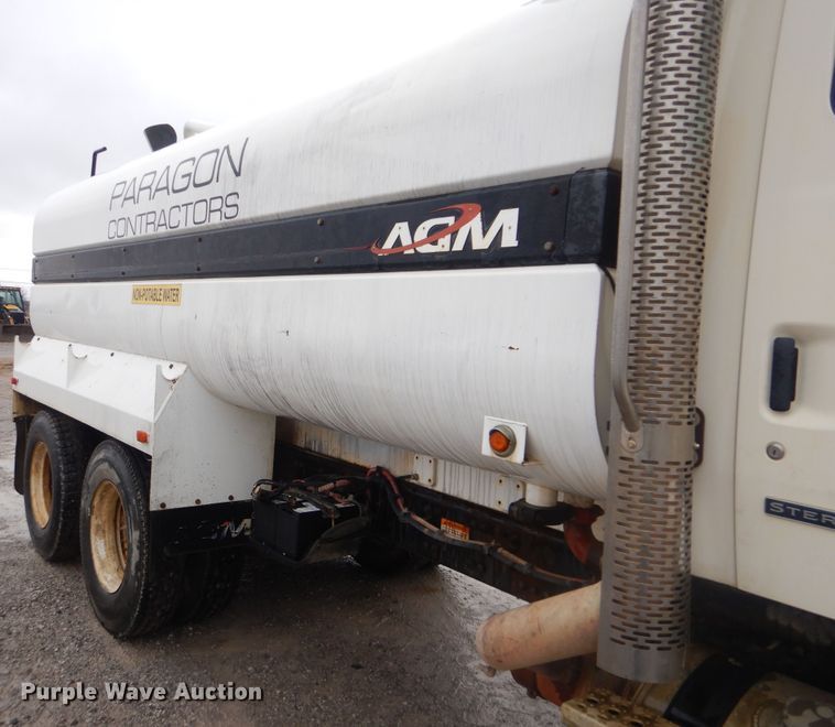 image for item DJ8539 2007 Sterling L-Line  water truck