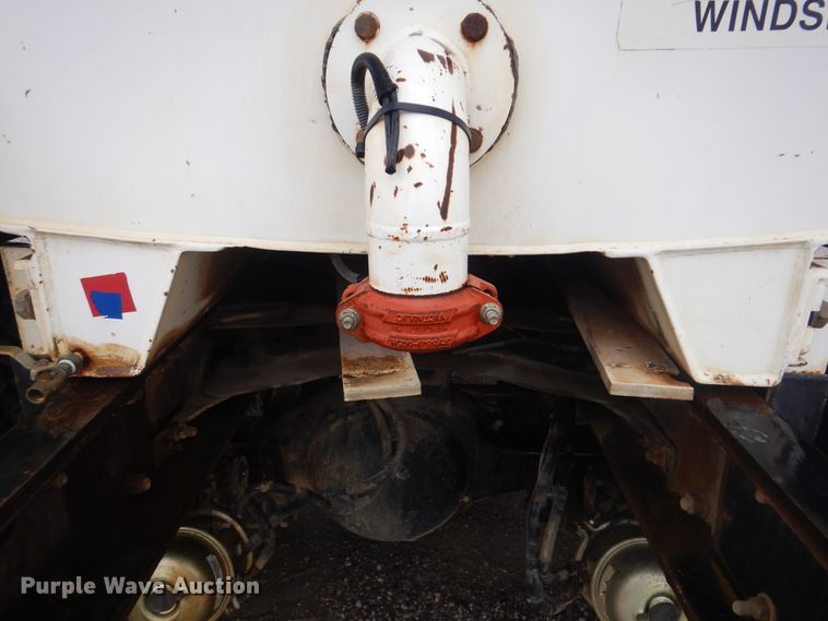 image for item DJ8539 2007 Sterling L-Line  water truck