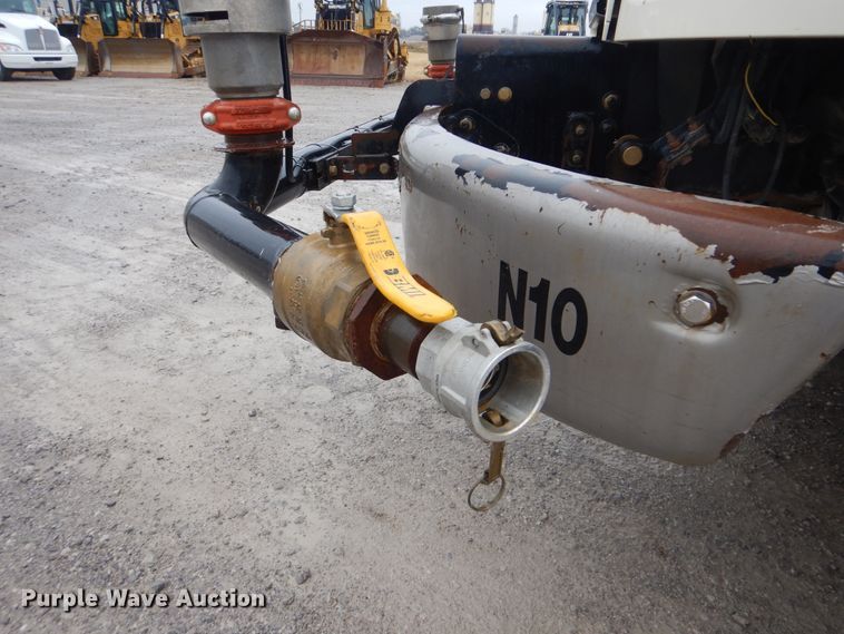 image for item DJ8539 2007 Sterling L-Line  water truck