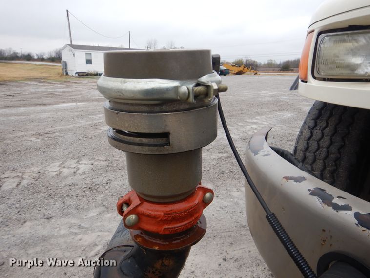 image for item DJ8539 2007 Sterling L-Line  water truck