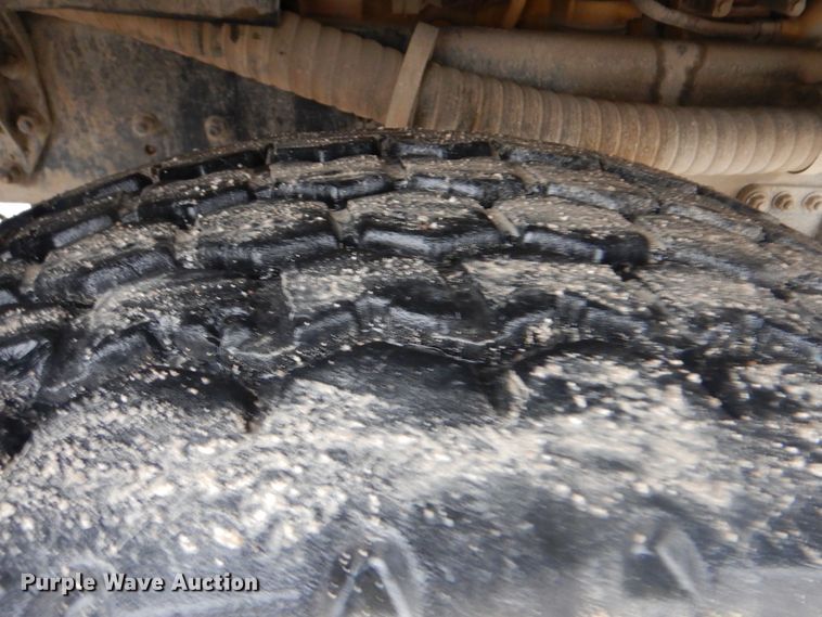 image for item DJ8539 2007 Sterling L-Line  water truck