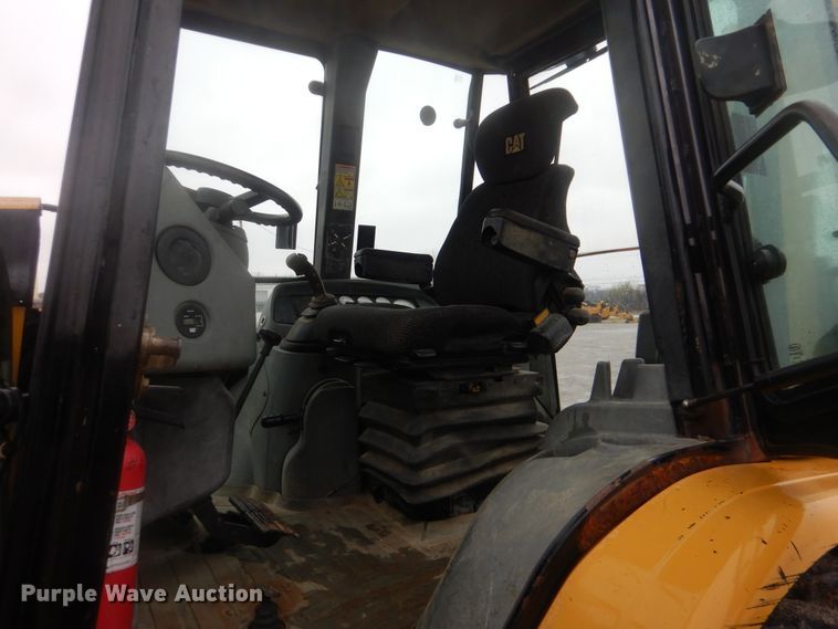 image for item DJ8540 2005 Caterpillar 420D IT  backhoe