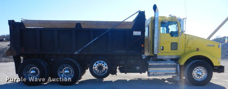 image for item DJ8543 2009 Kenworth T800  dump truck