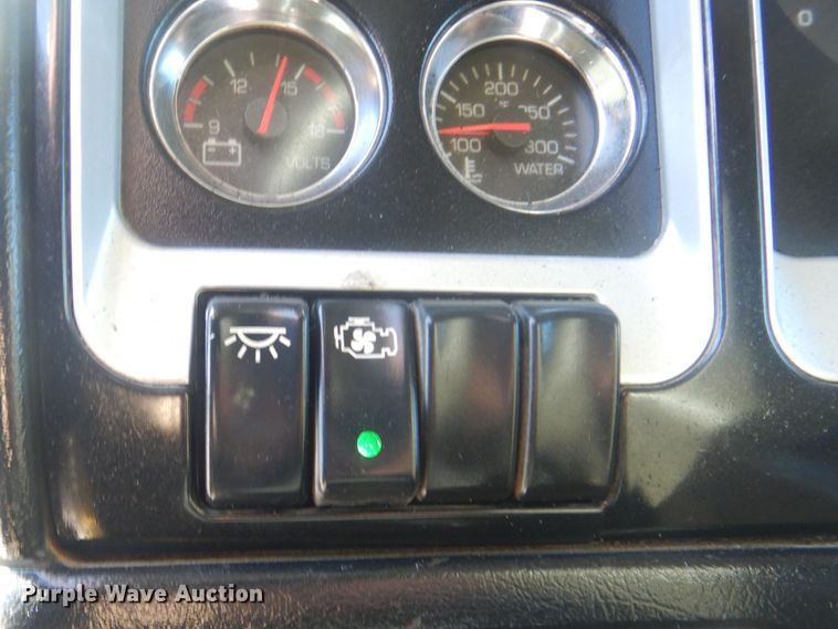 image for item DJ8543 2009 Kenworth T800  dump truck