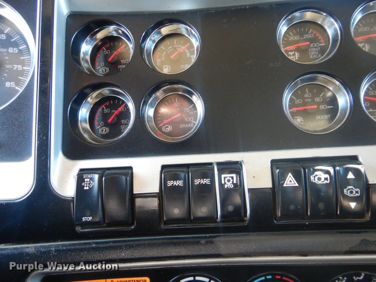 image for item DJ8543 2009 Kenworth T800  dump truck