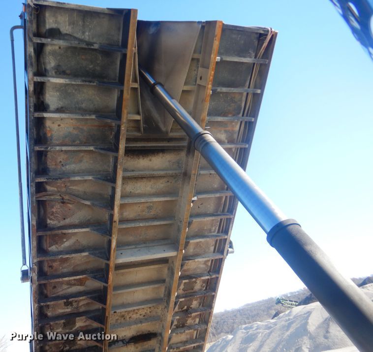 image for item DJ8543 2009 Kenworth T800  dump truck