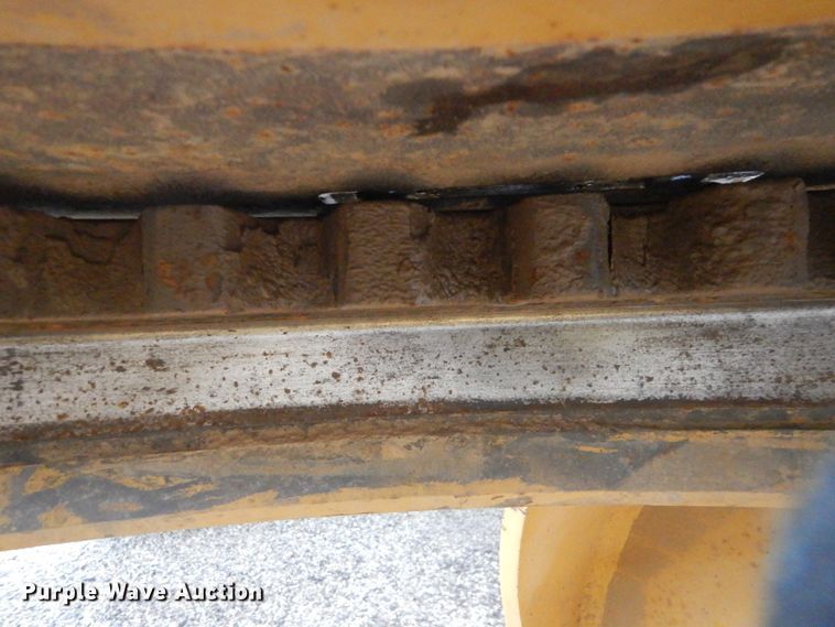 image for item DJ8544 1999 Caterpillar 12H  motor grader