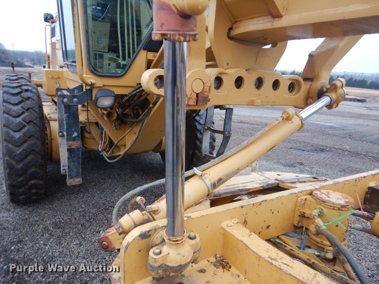 image for item DJ8544 1999 Caterpillar 12H  motor grader