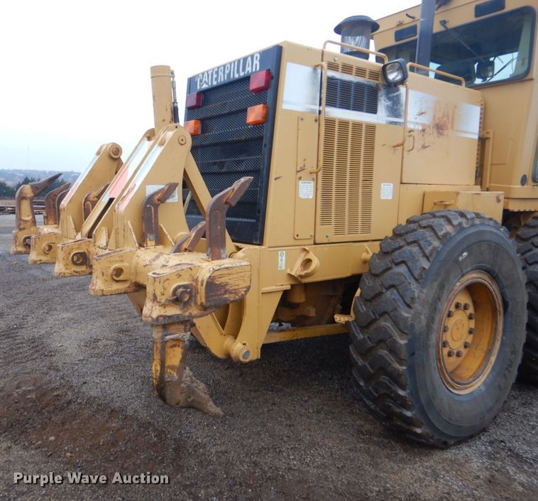 image for item DJ8544 1999 Caterpillar 12H  motor grader