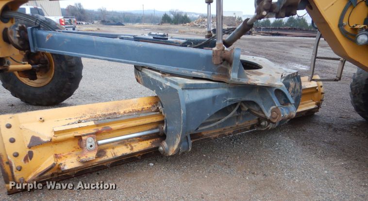 image for item DJ8545 2009 John Deere 770D  motor grader