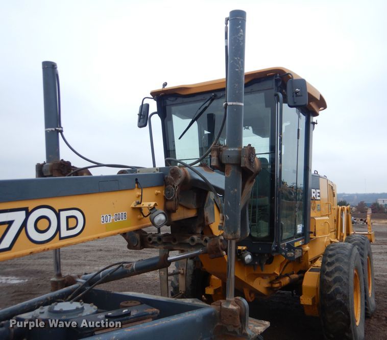 image for item DJ8545 2009 John Deere 770D  motor grader