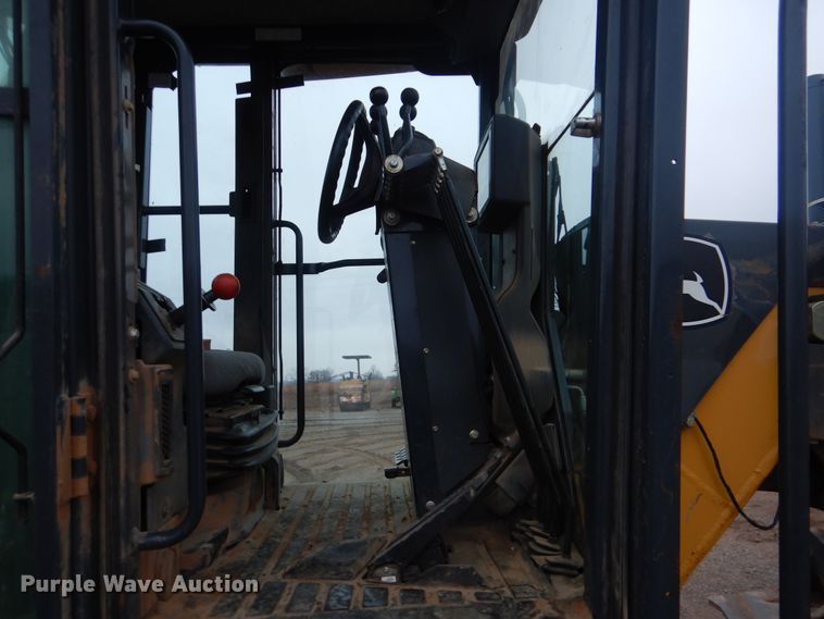 image for item DJ8545 2009 John Deere 770D  motor grader