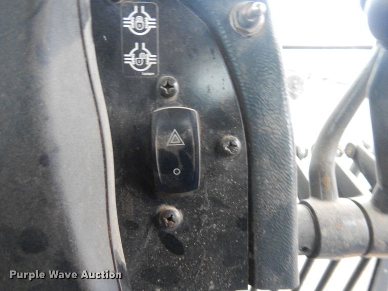 image for item DJ8545 2009 John Deere 770D  motor grader