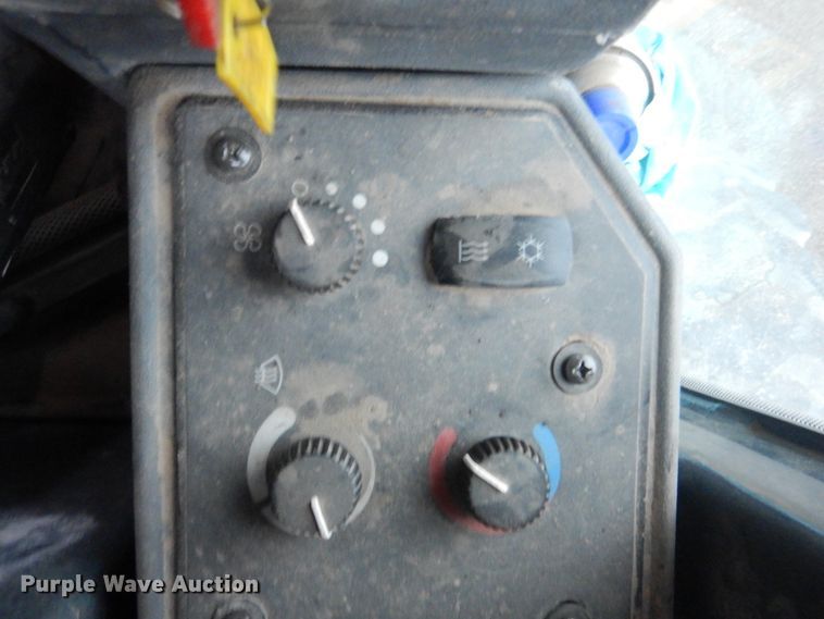 image for item DJ8545 2009 John Deere 770D  motor grader