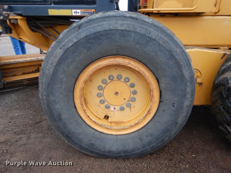 image for item DJ8545 2009 John Deere 770D  motor grader