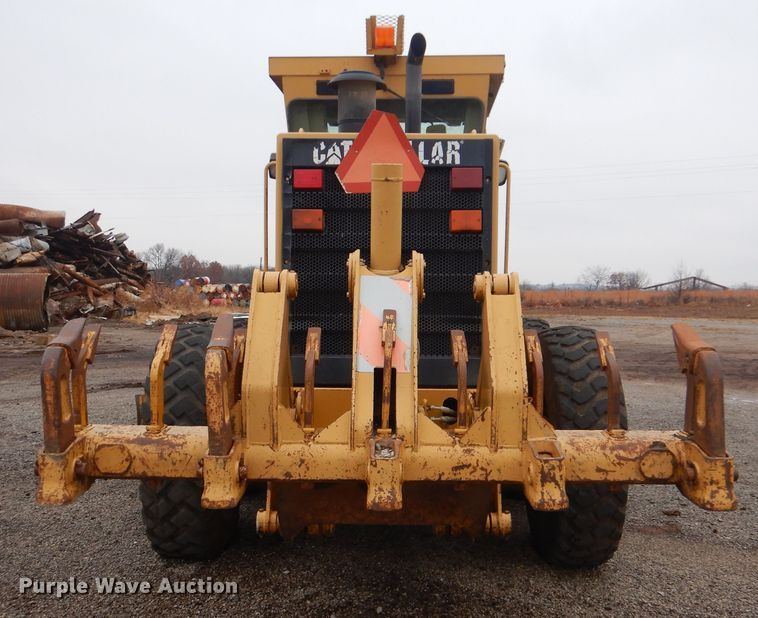 image for item DJ8546 1999 Caterpillar 12H  motor grader