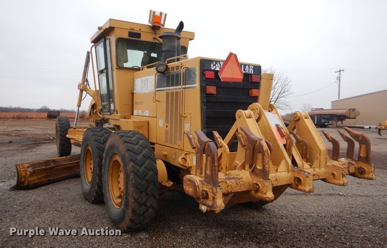 image for item DJ8546 1999 Caterpillar 12H  motor grader