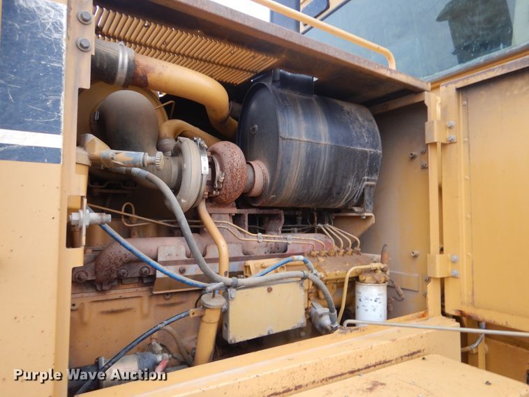 image for item DJ8546 1999 Caterpillar 12H  motor grader