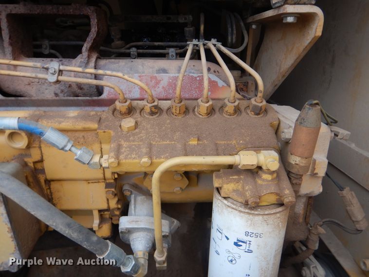 image for item DJ8546 1999 Caterpillar 12H  motor grader