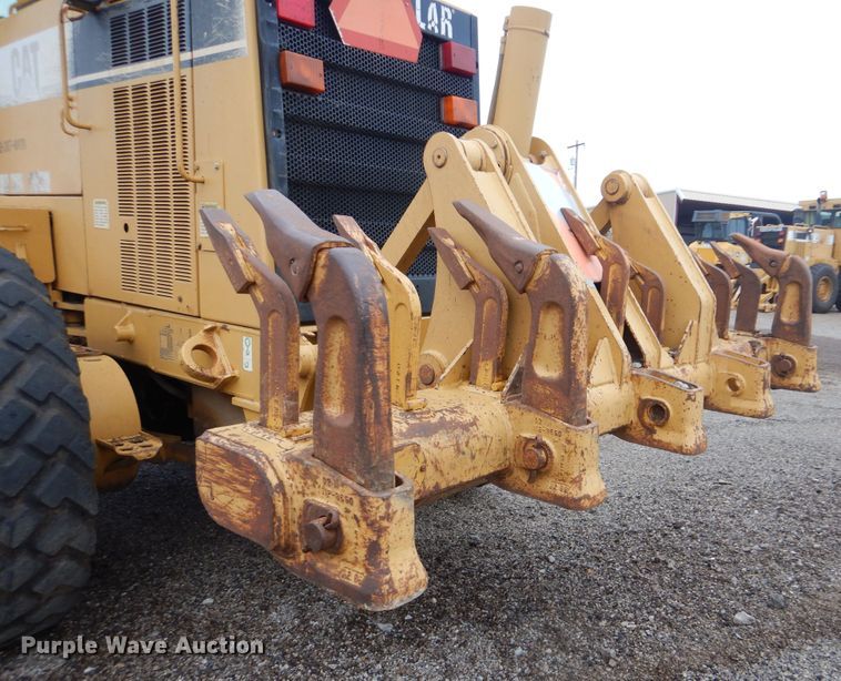 image for item DJ8546 1999 Caterpillar 12H  motor grader