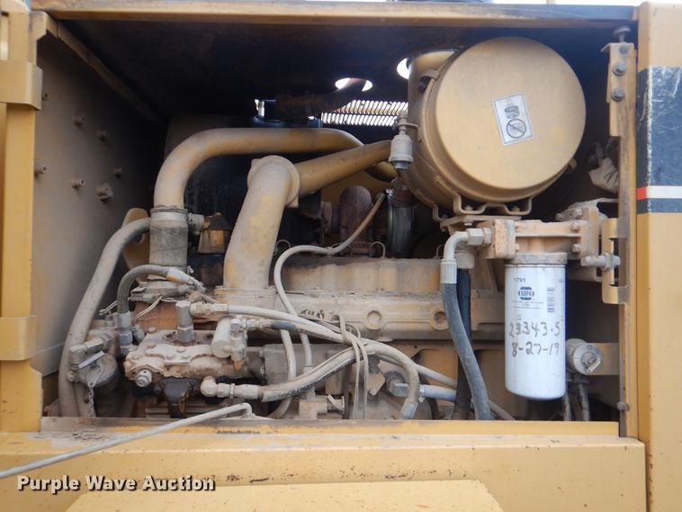 image for item DJ8546 1999 Caterpillar 12H  motor grader