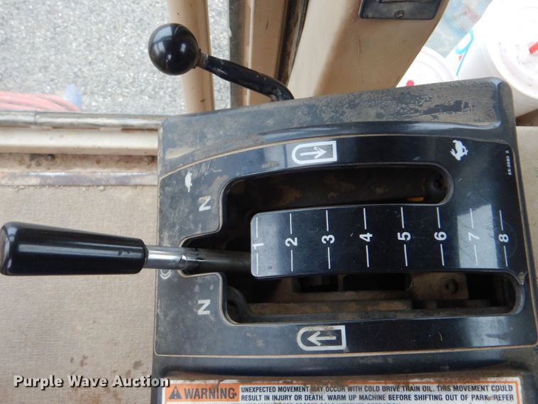 image for item DJ8546 1999 Caterpillar 12H  motor grader