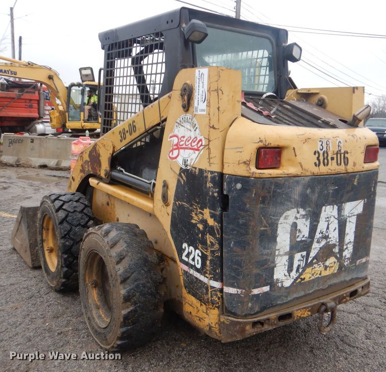 image for item DJ8560 2000 Caterpillar 226  skid steer loader
