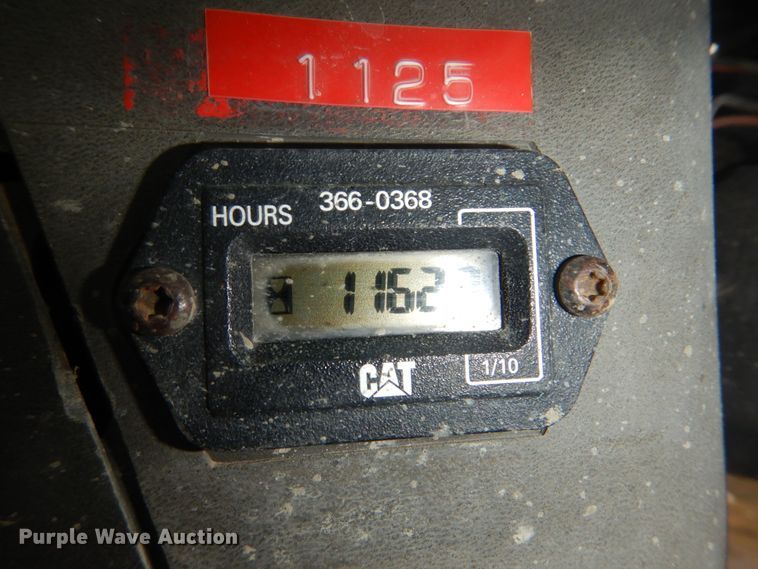 image for item DJ8560 2000 Caterpillar 226  skid steer loader