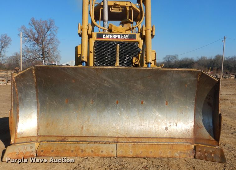 image for item DJ8562 2009 Caterpillar D6R Series III  crawler dozer