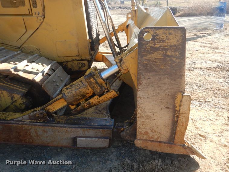 image for item DJ8562 2009 Caterpillar D6R Series III  crawler dozer