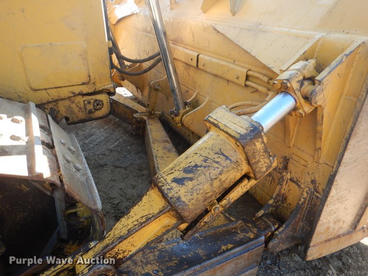 image for item DJ8562 2009 Caterpillar D6R Series III  crawler dozer