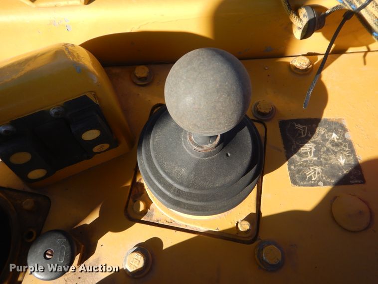 image for item DJ8562 2009 Caterpillar D6R Series III  crawler dozer