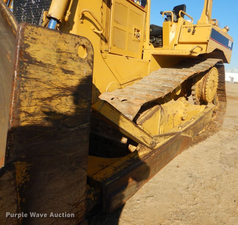 image for item DJ8562 2009 Caterpillar D6R Series III  crawler dozer