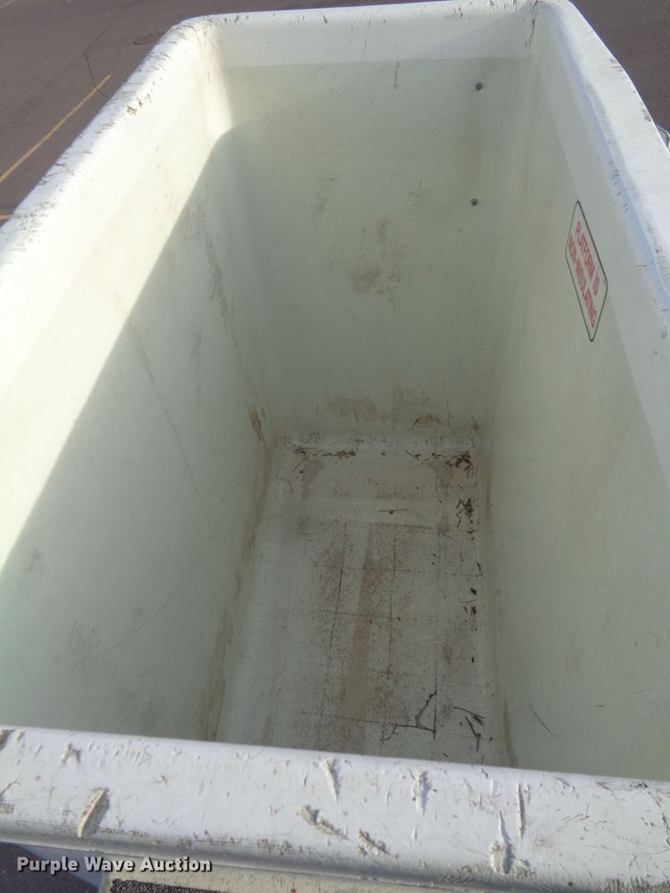 image for item EF9678 2005 International 4400  bucket truck